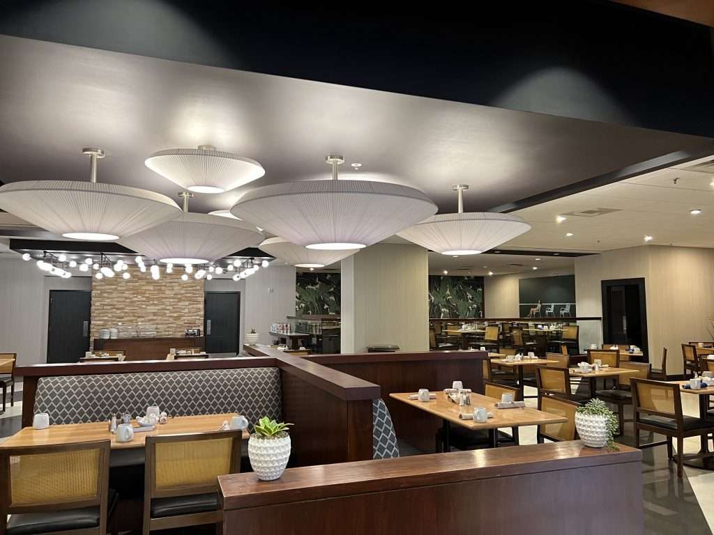 Best Hotels for Families in Palm Springs: The breakfast restaurant at Renaissance Palm Springs Hotel